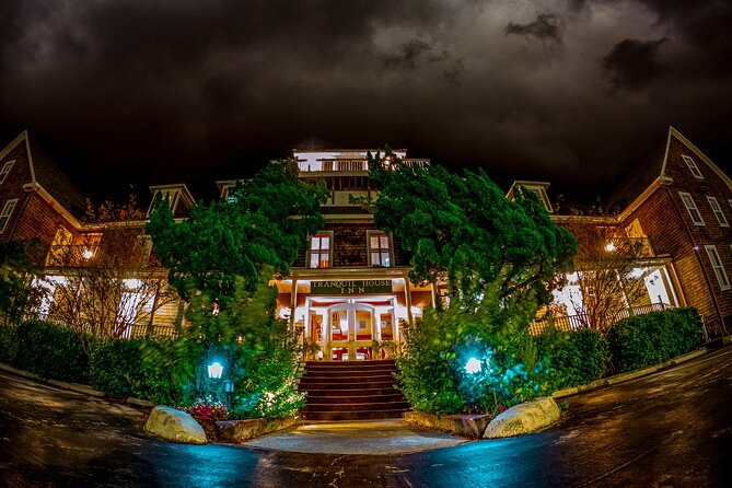 OBX Ghost Tours: Lighthouse Wraiths & Dune Shadows - Town Common Park and Lost Colony Echoes