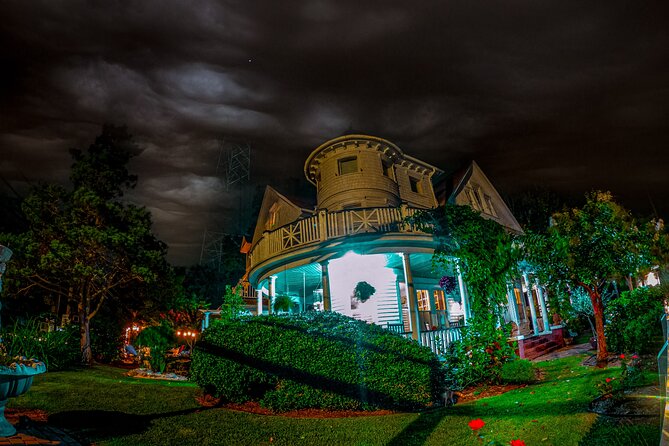 OBX Ghost Tours: Lighthouse Wraiths & Dune Shadows - White Doe Inn and Roanoke Island Inn