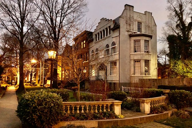 Old Louisville Ghost Tour as Recommended by The New York Times @ 4th and Ormsby - Central Park after dark