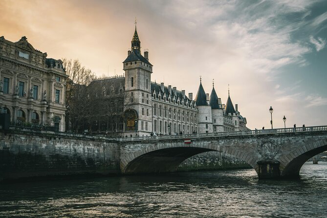 Paris Ghosts and Dark Stories Tour - Starting at Pont Neuf at 7:00 pm