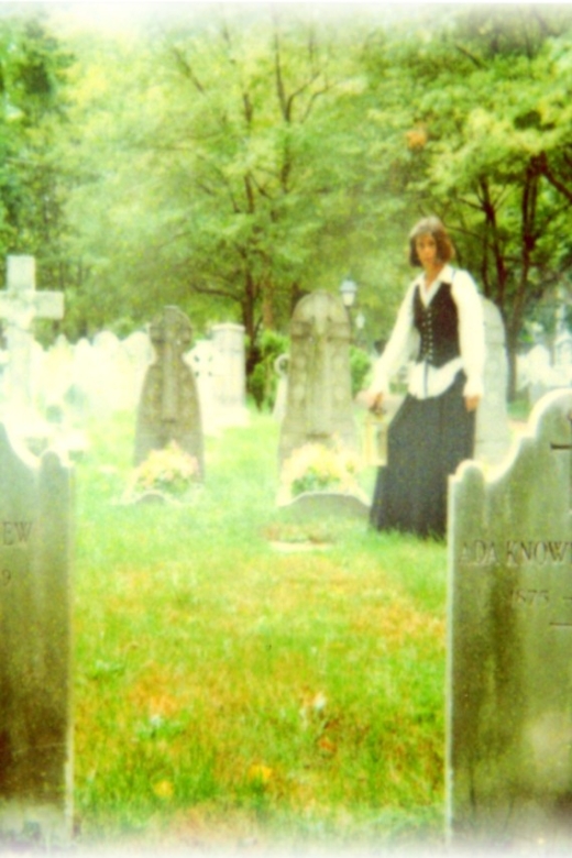 Philadelphia Ghost Tour by Candlelight - Old Pine Street Cemetery and the quieter chills