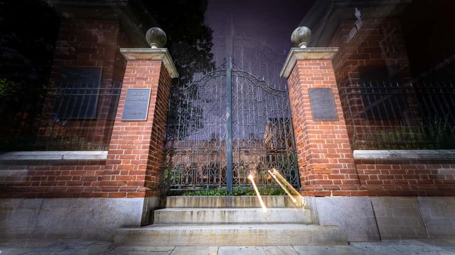 Philly Ghosts: Phantoms of Philadelphia Tour - The Liberty Bell area and Philadelphia’s famous patriots