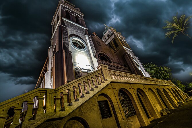 Phoenix Ultimate Dead of Night Ghost Tour - Renaissance Phoenix Downtown and the Adams Hotel past