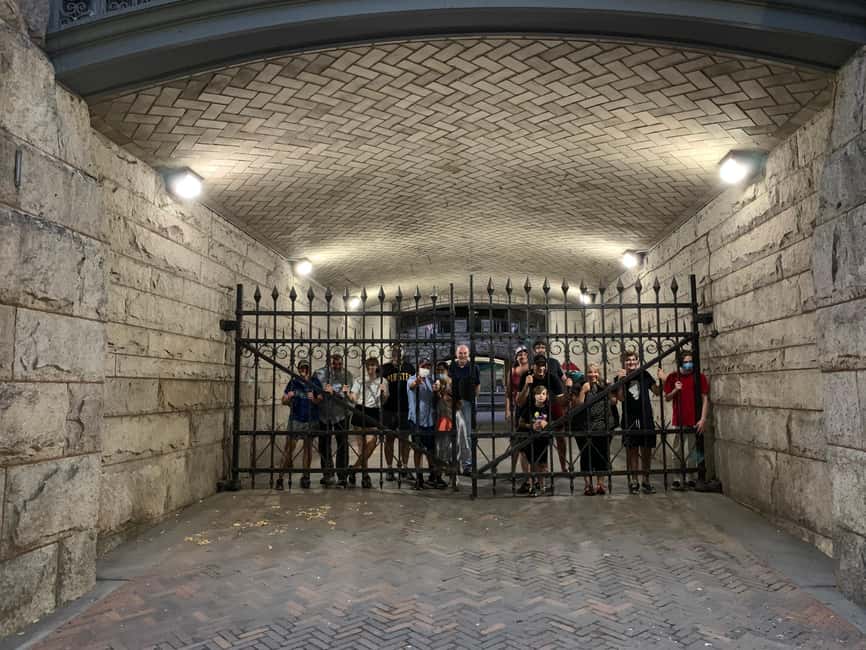 Pittsburgh: Evening Ghost & History Downtown Walking Tour - What you get for $32