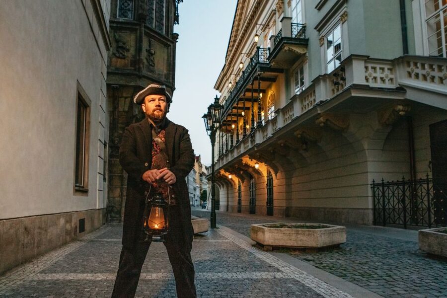 Prague: Ghosts and Legends Nighttime Guided Walking Tour - Who should book this evening walk?