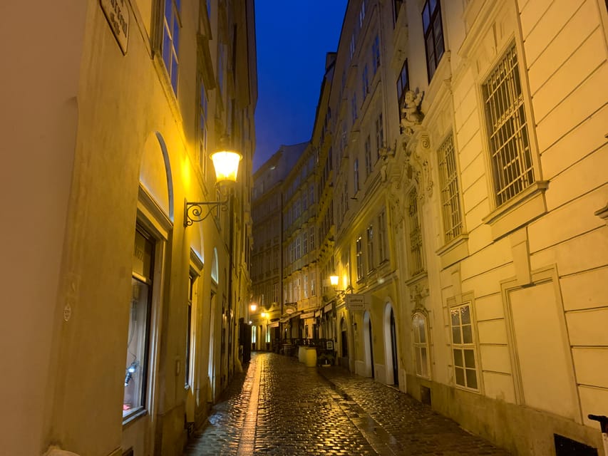 Private Spooky Vienna Tour - From imperial power to darker tales