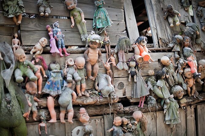 Private tour to the spooky Island of the Dolls in Xochimilco - Timing, weather, and cancellation details