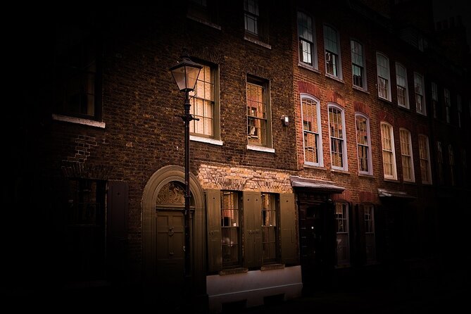 Private Walking Tour: Jack The Ripper and East End - Goulston Street and the Graffito Debate