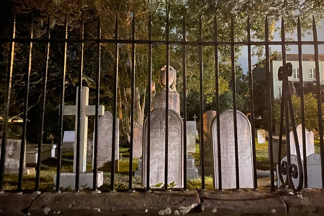 Real Hauntings of Charleston! (Small Group Ghost Tour) - Gateway Walk and the searching spirit