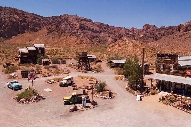 Red Rock Canyon, Nelson Ghost town,7 Magic Mountains, Hoover Dam - Hoover Dam: The Main Engineering Stop