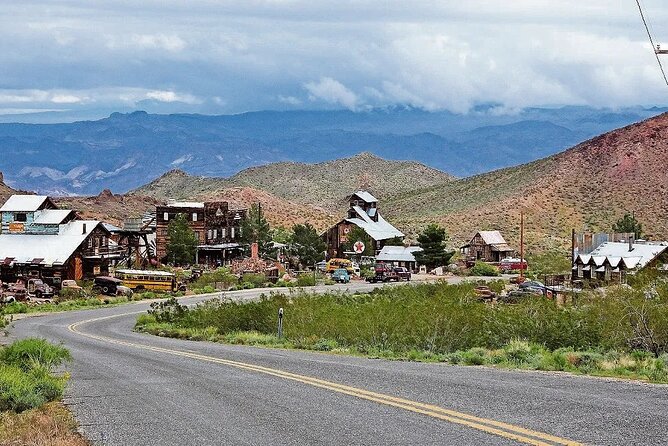 Red Rock Canyon, Nelson Ghost town,7 Magic Mountains, Hoover Dam - Seven Magic Mountains: Quick, Colorful, and Easy