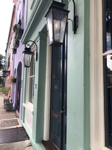 REV Walks - Ghost Tour - Famous sights you pass without stopping