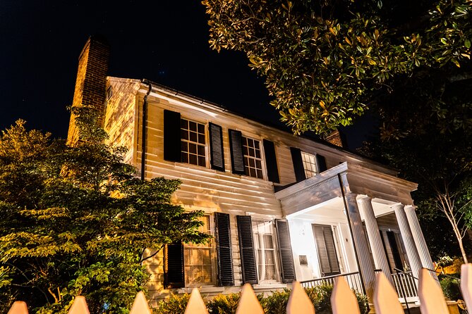 Richmond Ghosts Boos and Booze Haunted Pub Crawl - Patrick Henry’s Pub and the walk back