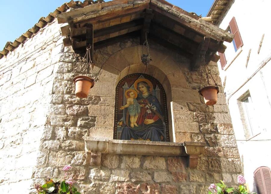 Rome After Dark: Ghosts & Medieval Backstreets Tour - Practical advice for a smoother evening