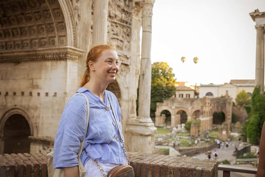 Rome: Colosseum and Ancient Dark History Walking Tour - How the Guide Shapes the Experience
