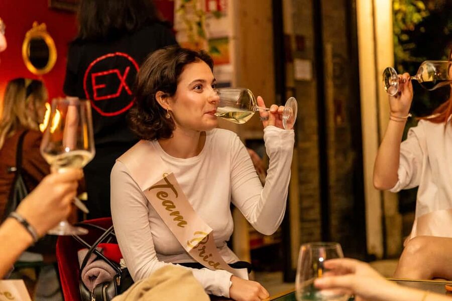 Rome: Guided Bar Crawl with Drinks & Dark History - Who will enjoy this Rome bar crawl?