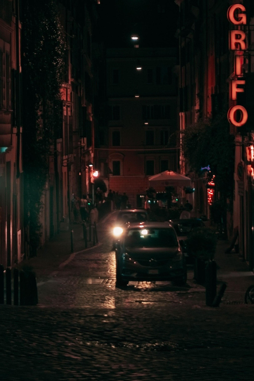 Rome: Guided Haunted Rome Ghost Tour with Dowsing Rods - Via di Monserrato and stories of confinement