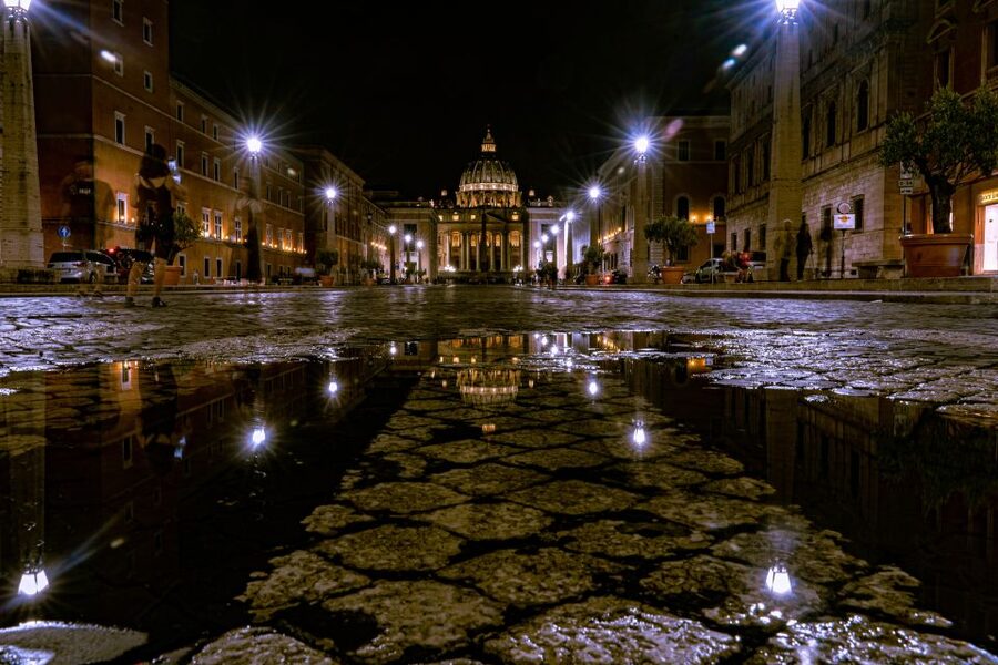 Rome: Haunted City Night Walking Tour - Castel Sant’Angelo and the final stories