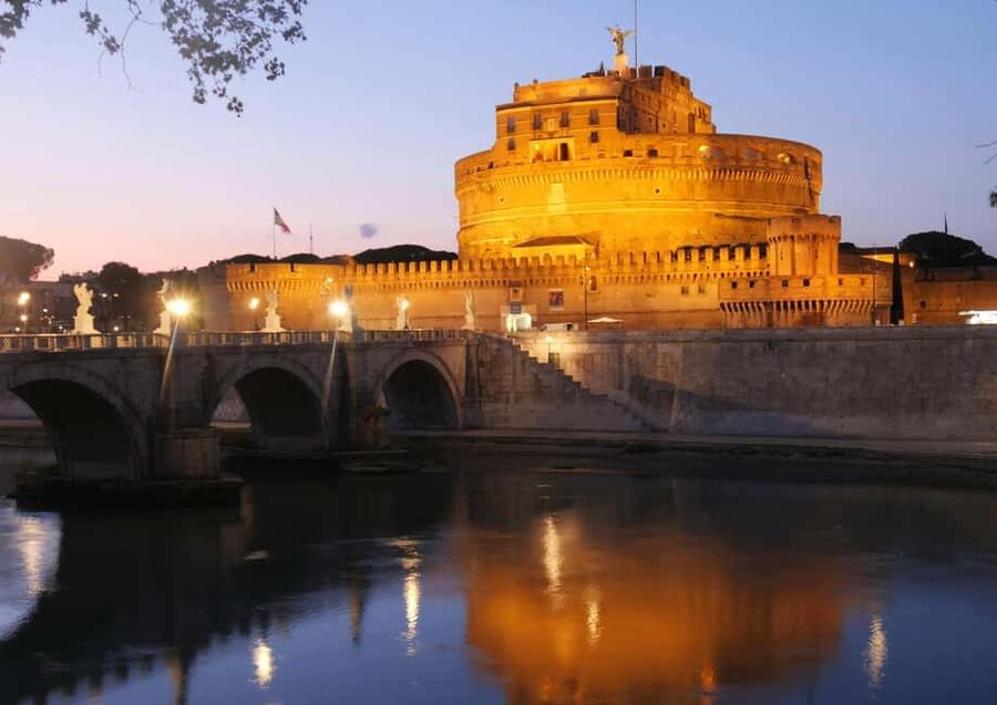 Rome Secrets: Dark History & Tasty Bites Tour - Arco dei Banchi and movement through the city