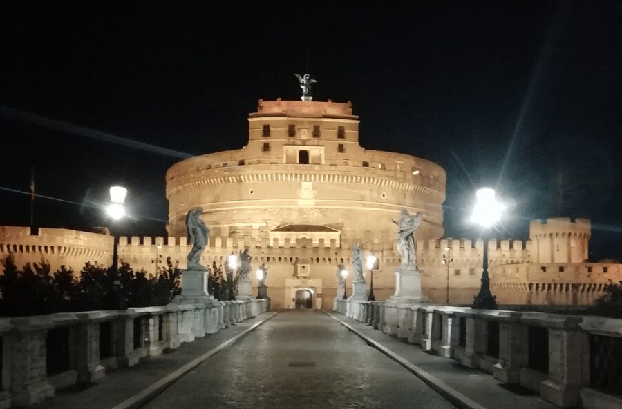 Rome: Small Group Rome's Dark Side - Ghosts & Legends Tour - A tucked-away stop and the route toward Castel Sant’Angelo