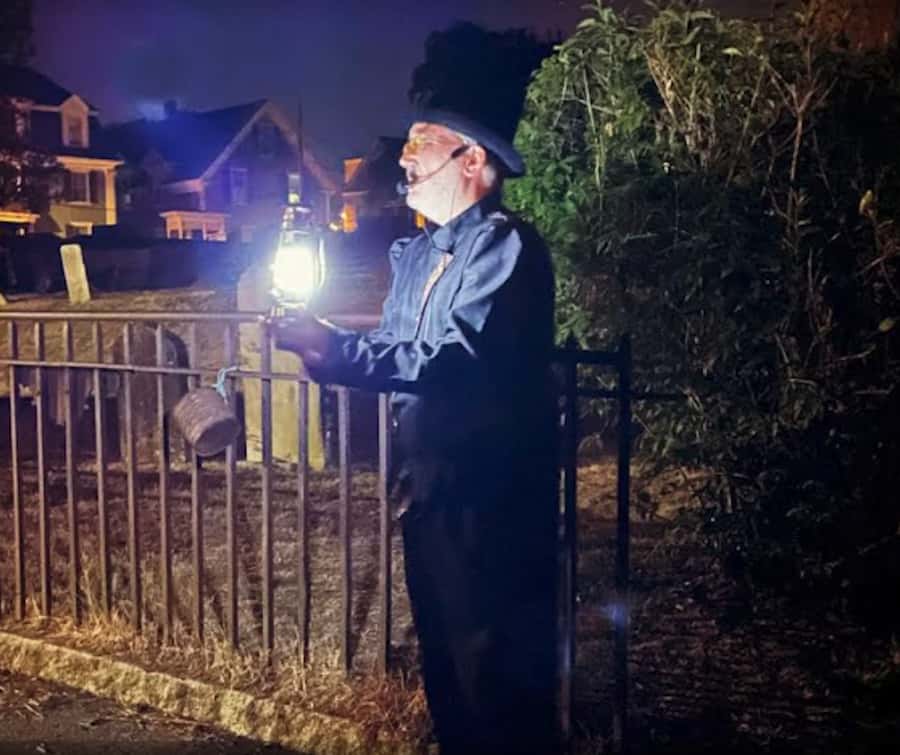 Salem: Haunted Footsteps Ghost Tour - Cemeteries, old homes, and reported paranormal activity