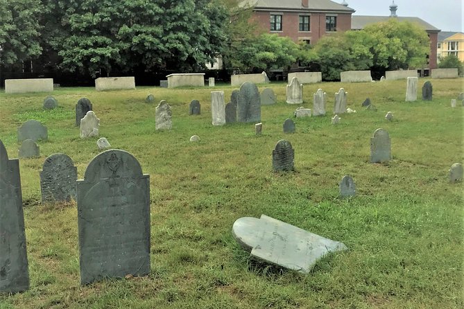 Salem's Best Ghost Tour - A short Salem walk with a clear purpose