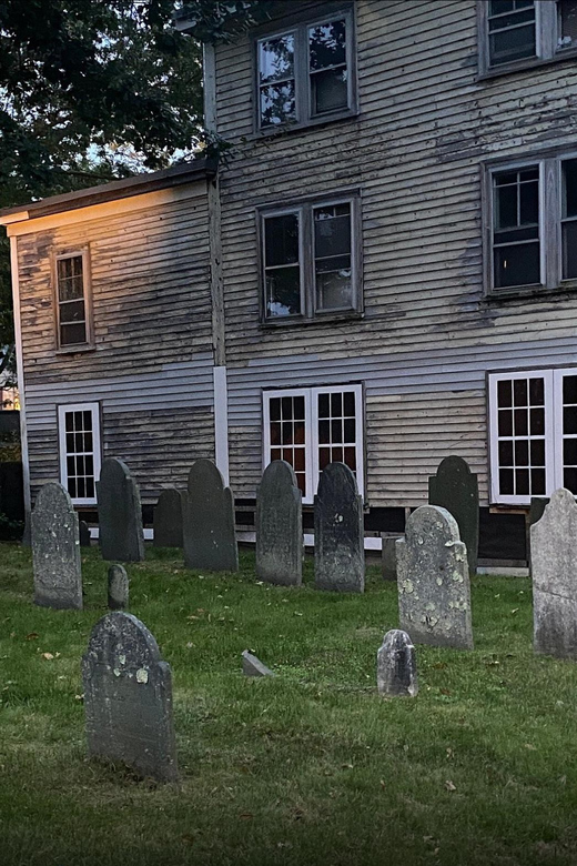 Salem: Specters and Apparitions Ghost Hunting Tour - Who should book this Salem ghost tour?
