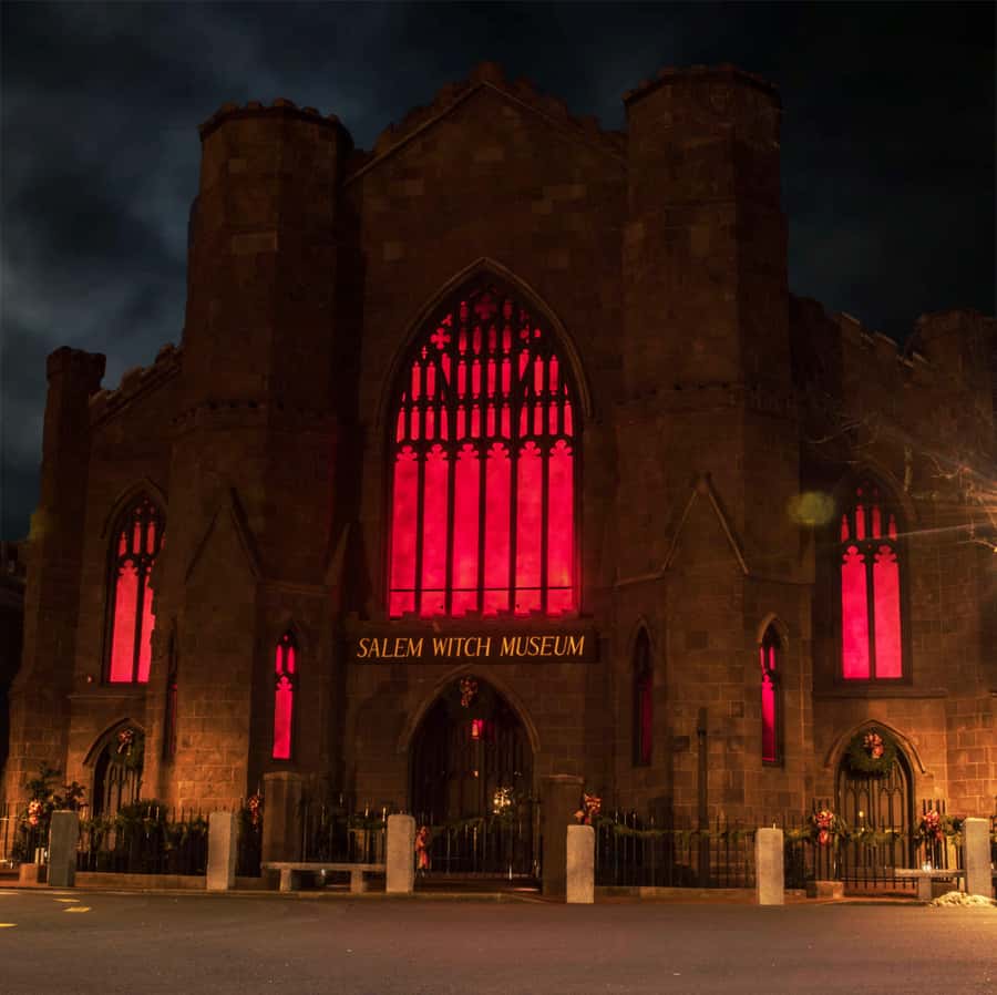 Salem: Ultimate Dead of Night Walking Ghost Tour - What this Salem ghost walk is really like