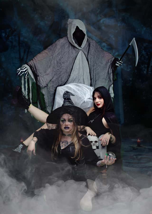 Salem: Ultimate Dead of Night Walking Ghost Tour - Starting at Essex Street after dark