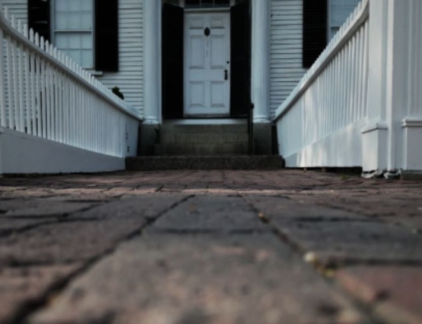 Salem: Ultimate Witches and Witchcraft of Salem Walking Tour - Witch tools, folklore, and the Bewitched Statue
