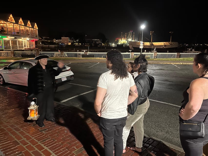 Salem: Vampires and Ghosts Walking Tour with Haunted Objects - Meeting a Colonial Vampire at the Hawthorne statue