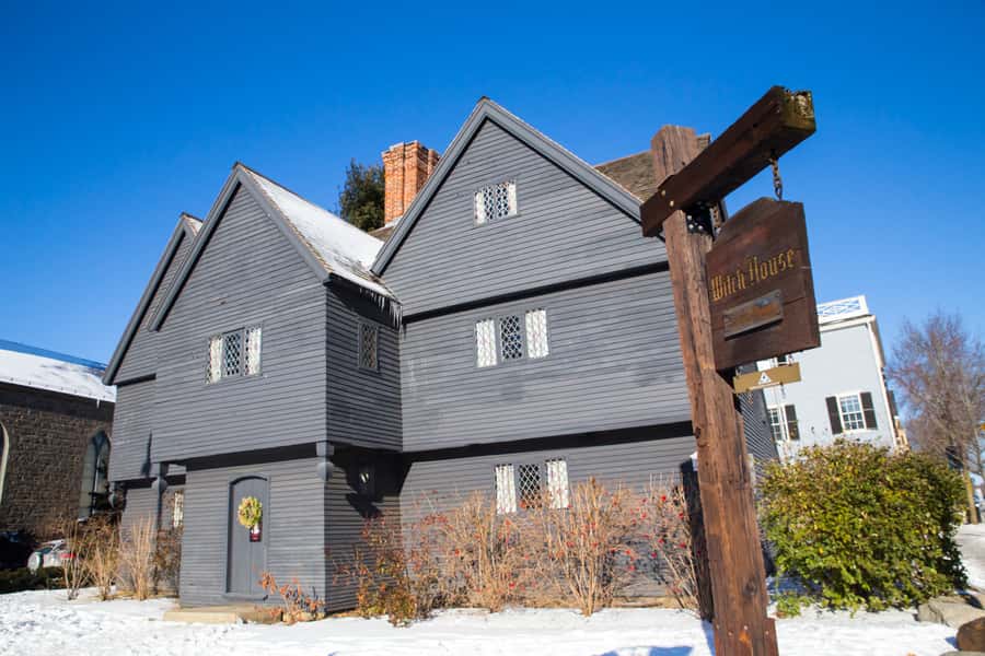 Salem: Witch Trial Walking Tour - Starting at Salem Five Bank