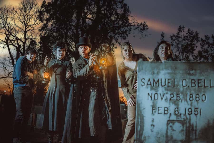 San Antonio: Ghost Bus Tour - Meeting the Ghost Bus at the Menger Hotel