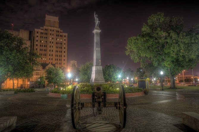 San Antonio Haunted Pub Crawl - Starting at 615 E Houston Street