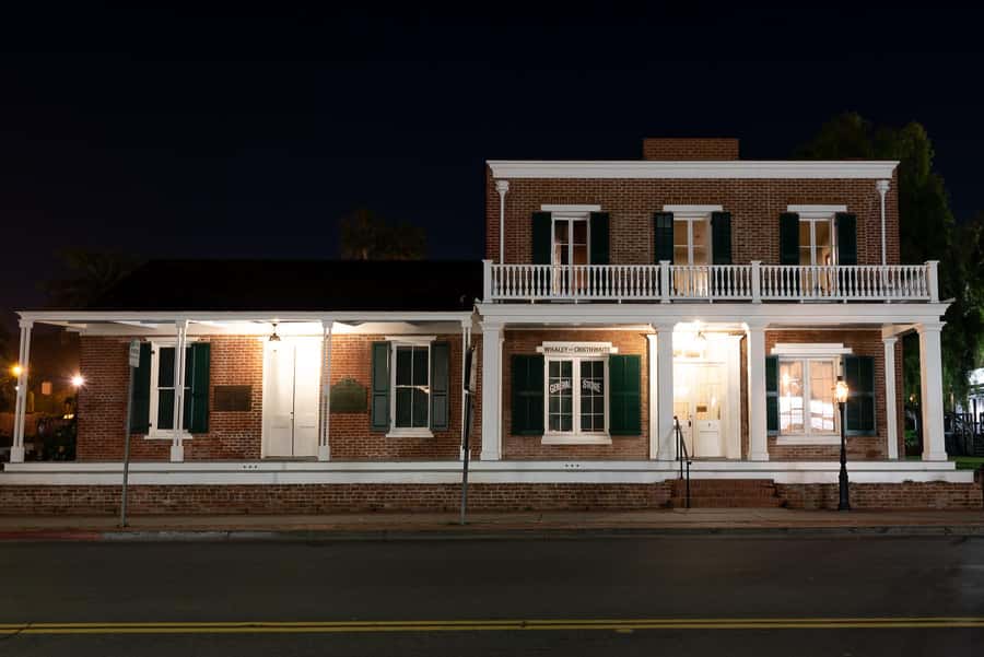 San Diego: Gaslamp Quarter Ghosts and Crime Walking Tour - A short walk through San Diego’s darker past