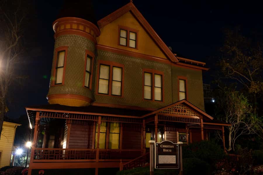 San Diego: Gaslamp Quarter Ghosts and Crime Walking Tour - The Horton Grand Hotel and stories that linger