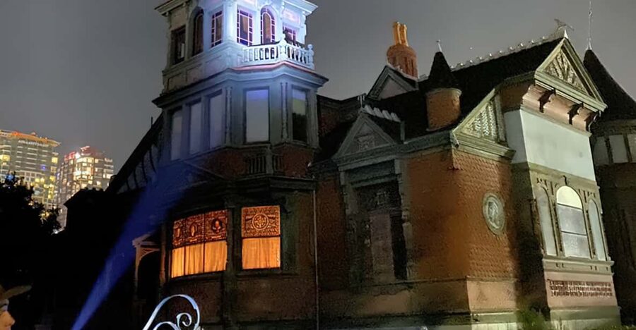 San Diego: Haunted Ghost Tour by Bus - Guides, stories, and the right attitude