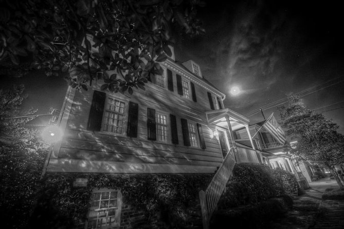 Savannah America's Most Haunted City® Walking Ghost Tour - Wright Square, Gordon Monument, and Tomochichi’s Rock