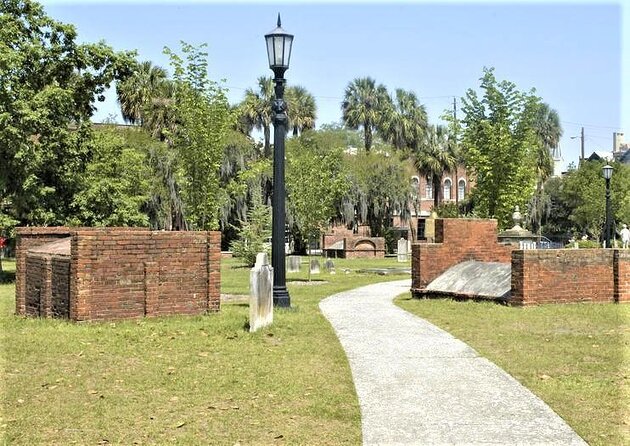 Savannah Ghost Tour for Adults ALL Alcoholic Drinks Included - Key points to know before booking