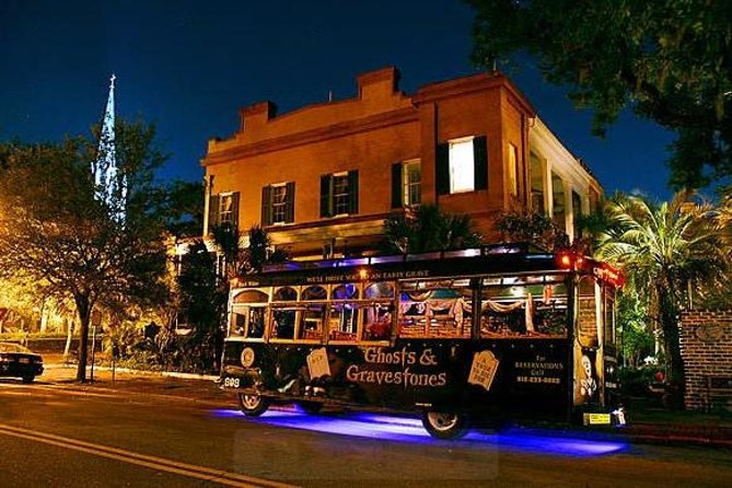 Savannah Ghosts & Gravestones Trolley Tour - Who will enjoy this Savannah ghost tour