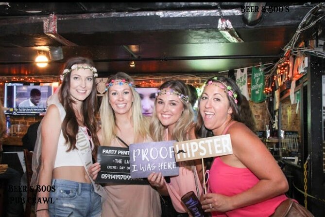 Savannah Ghosts, Voodoo, Murder & Mystery Pub Crawl - Totally Awesome Bar and a lighter mood