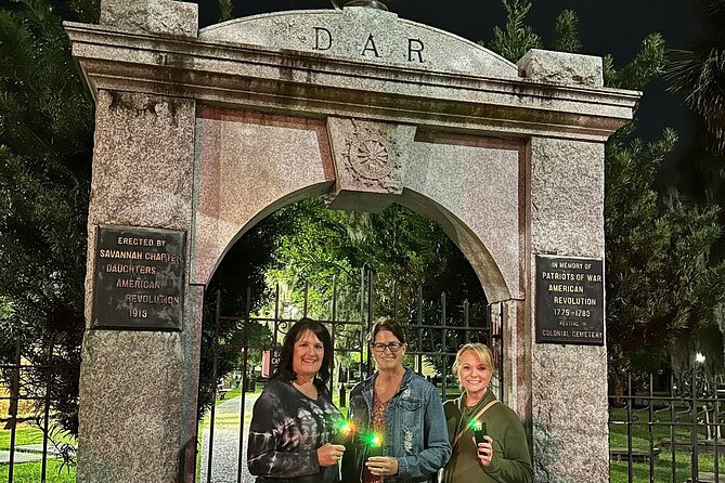 Savannah Ghostwalker Tour and Ghost Hunt - Savannah after dark begins at Madison Square