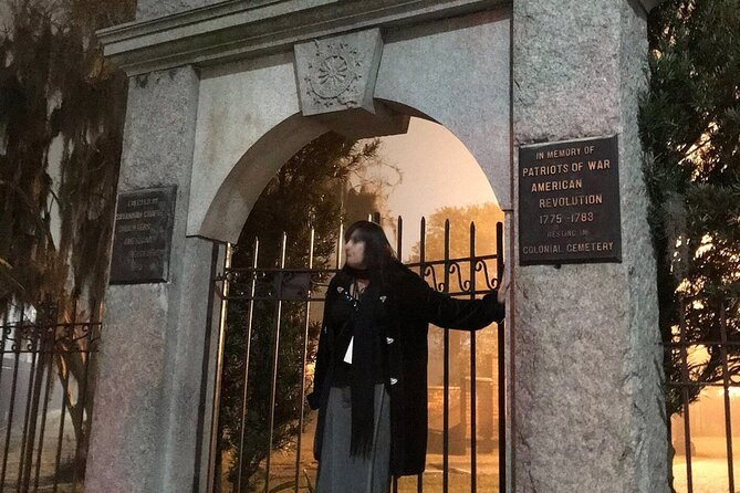 Savannah Haunted Pub Crawl Walking Tour - 17Hundred90 and the heartbroken spirit