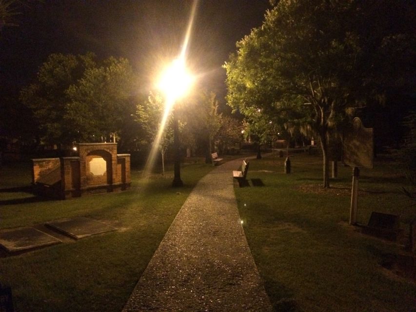 Savannah: Pub Crawl and Ghost Tour - The walking portion: about 90 minutes through the Historic District