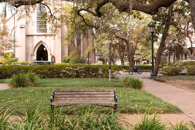 Savannah Quest Experience: Ghost Hunt - Hamilton-Turner House and Colonial Park Cemetery