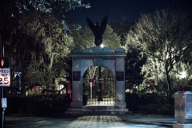 Savannah Terrors Spirits & Spirits Haunted Pub Crawl - A ghost tour with a glass in hand