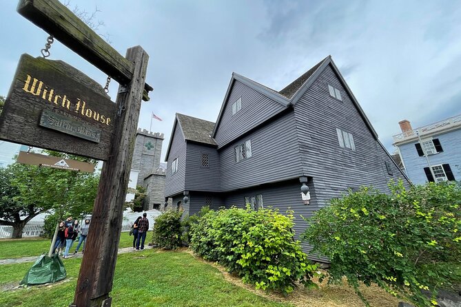 Secrets of Salem Hidden Dark History Tour - Why Salem works best on foot