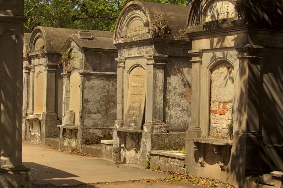 Self Guided Audio Ghost Tour in New Orleans in 6 Languages - Key points to know before you go