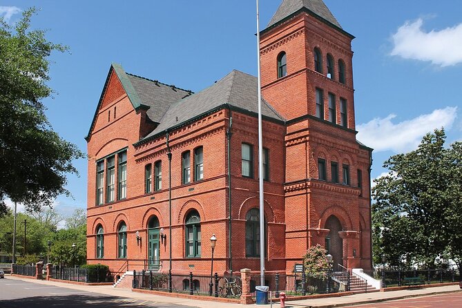 Self-Guided Jefferson Ghosts Walking Tour - Wild West tales at the Kahn Saloon site