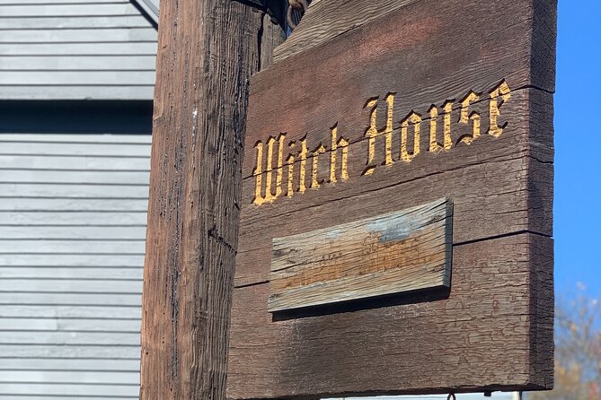 Self-Guided Smartphone Ghost Walking Tour in Salem - At a glance: what makes this walk useful
